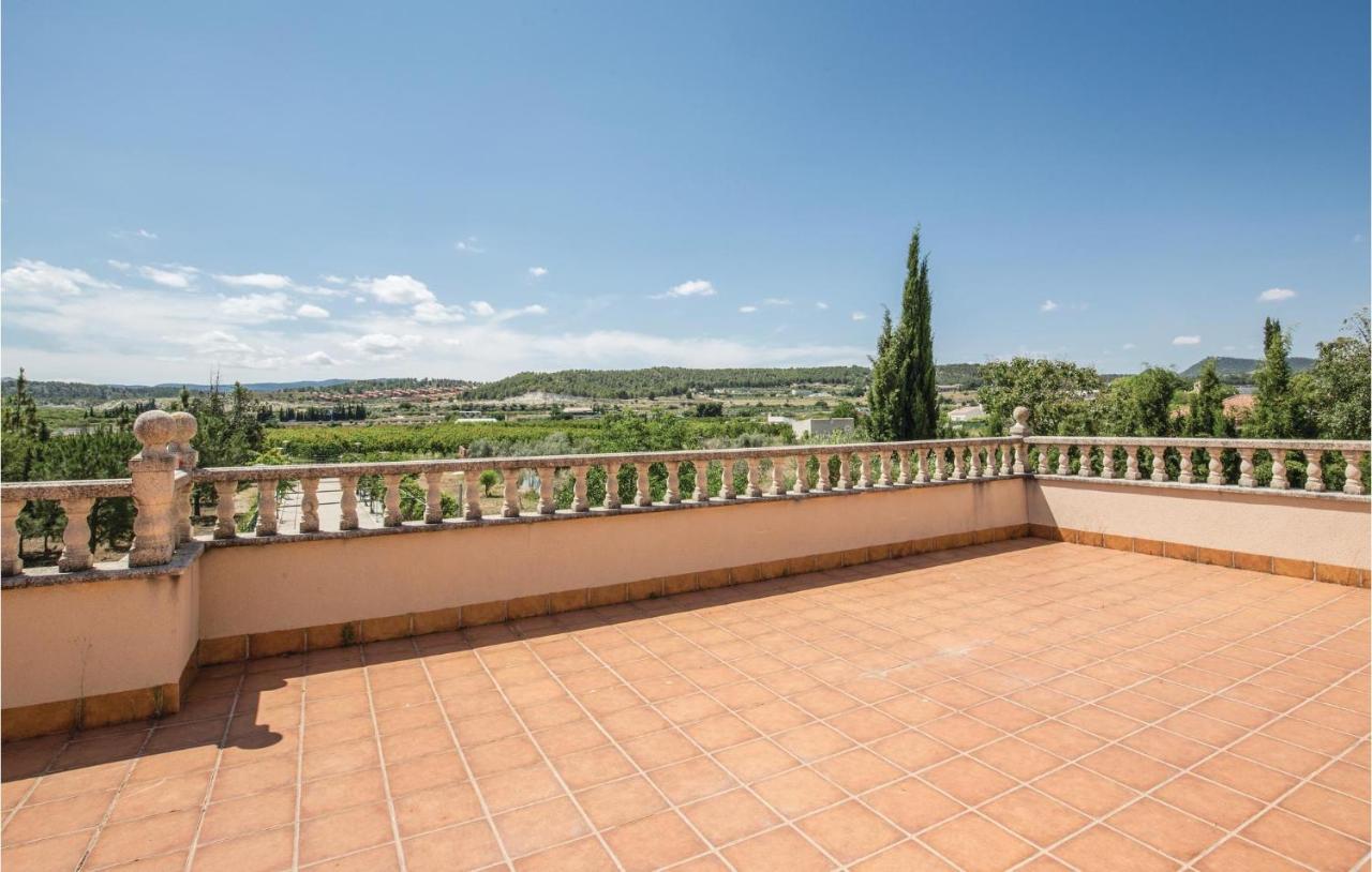 Awesome Home In Caravaca With Kitchen Caravaca De La Cruz Exterior foto