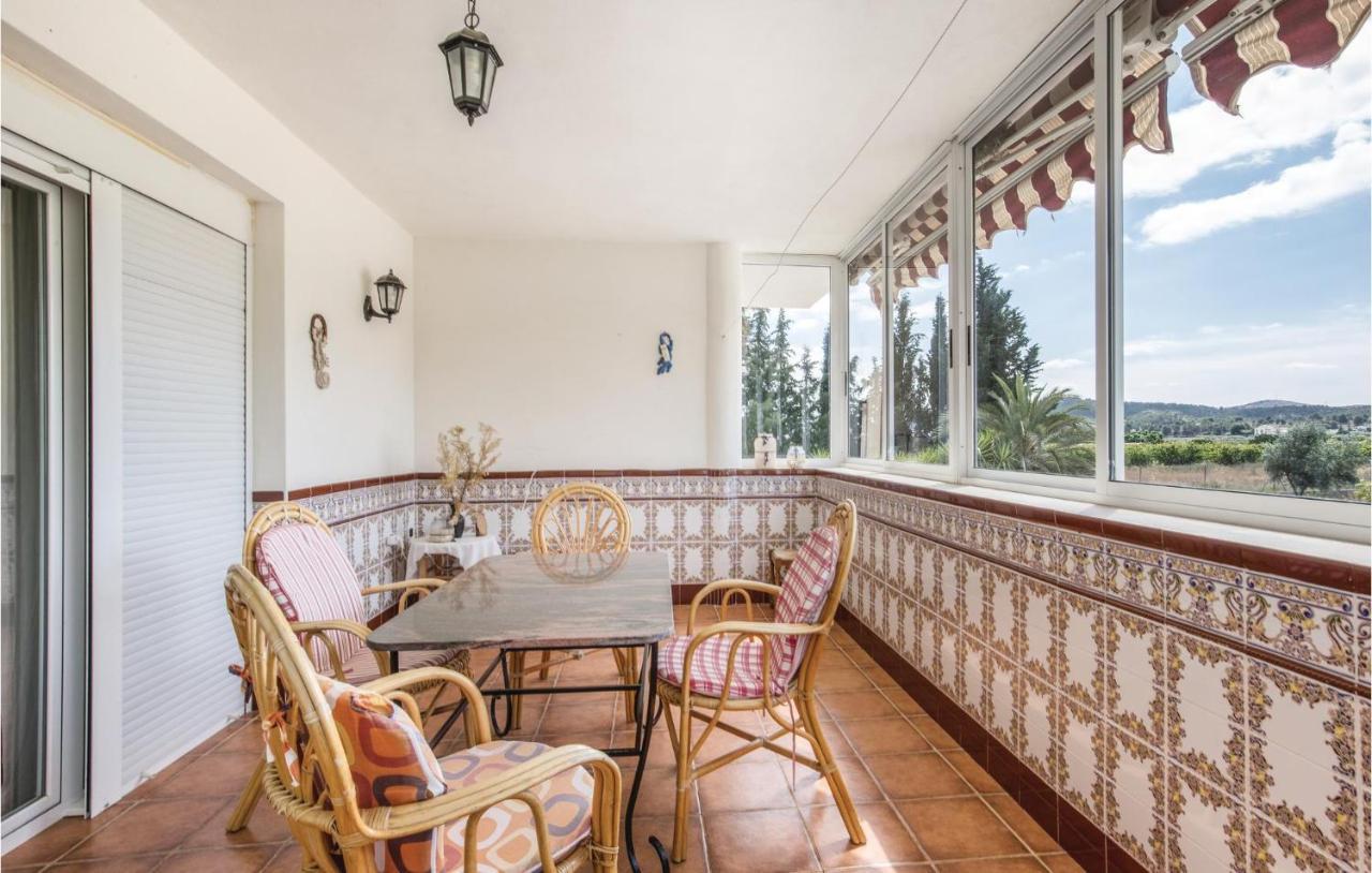 Awesome Home In Caravaca With Kitchen Caravaca De La Cruz Exterior foto
